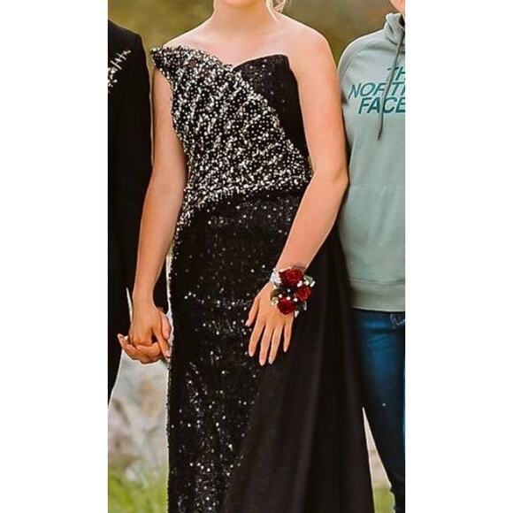 Rachel Allan Black Sequin Evening Gown – Size 6 - Picture 1 of 3